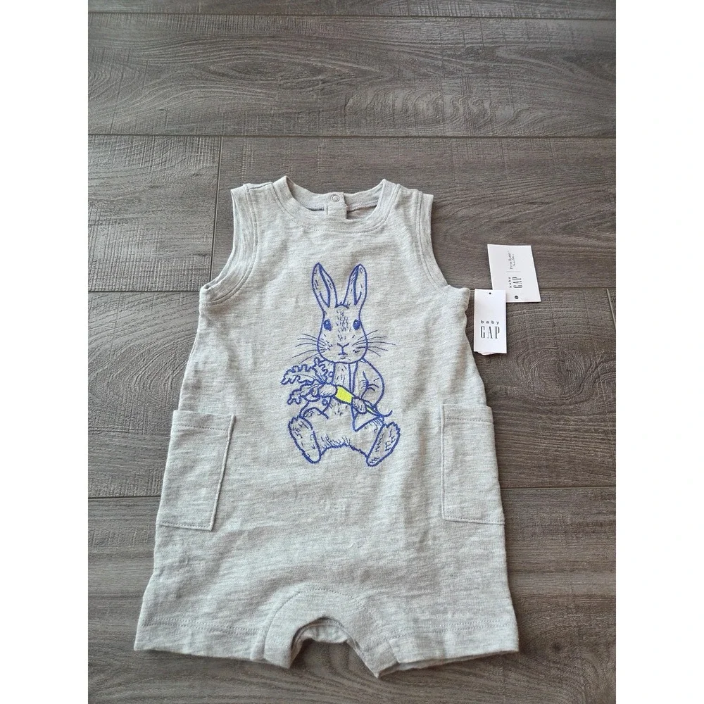 Baby gap boys romper‎ 3-6 mos